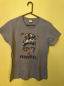 Lady, With Bonnie and sunglasses #Nancy, life T-shirt - Picture 1 of 6