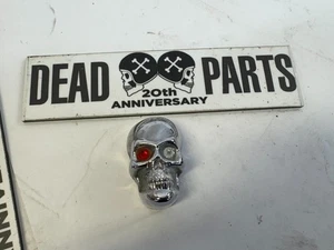 Harley Calavera Petcock Gas Combustible Válvula Palanca Calavera Borde Tapa - Imagen 1 de 6