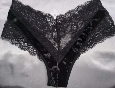 Bragas de bikini vintage nuevas con etiquetas con detalles de encaje y terciopelo negras S 28-30 Foto 1 de 4