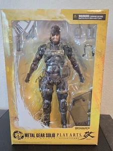 Play Arts Kai METAL GEAR SOLID PEACE WALKER Snake Sneaking Suit Ver. - Picture 1 of 9