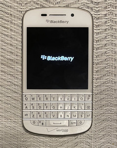 Blackberry Q10 | Verizon | 16GB | White | SQN100-1 