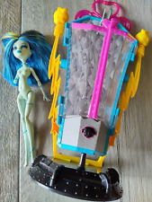 Monster High Doll - Freaky Fusion Recharge Chamber & Frankie Stein Doll LOT