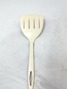 Vtg Tailor Made Cream Spatula Slotted Plastic Nylon Flipper Turner Fexible FrShp - Picture 1 of 10