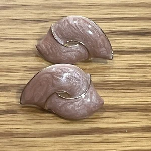 Vtg Post Earrings Goldtone Pink Enamel - Picture 1 of 5