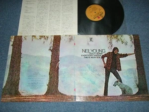 NEIL YOUNG Japan 1973 P-8122R 2,300Yen NM LP EVERYBODY KNOWS THIS IS NOWHERE - Picture 1 of 9