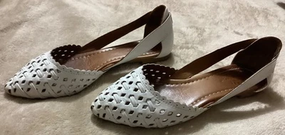 Sapatos femininos Spring Step 8,5 ou 9 couro artesanal branco acolchoado liso bom - Imagem 1 de 4