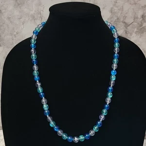 Blaue Perlenkette 24 Zoll lang Kunststoff durchscheinend Perlen Retro 80er Schmuck Geschenk - Bild 1 von 5