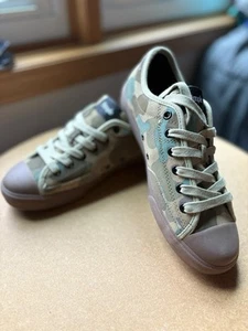 Simple S1 Camo Suede Low Retro Skate Sneaker Men’s 7   Women’s 9 New - Picture 1 of 9