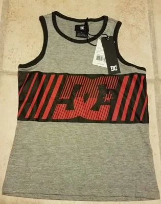 NUEVO* NUEVO CON ETIQUETAS ~ Camisa sin mangas DC Shoes para niños talla 5 gris negro rojo estampado de logotipo $24 Foto 1 de 2