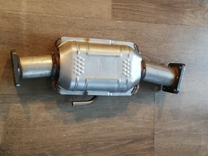 Genuine OEM GM Corvette 78-82 Direct-Fit Catalytic CONVERTER New - Picture 1 of 9