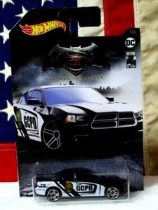 2018 Hot Wheels Batman v Superman '11 DODGE CHARGER R/T GCPD Vehicle - Picture 1 of 11