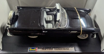 Ford Thunderbird 1956 convertible Revell escala 1:18 -- ¡bonito! Foto 1 de 4