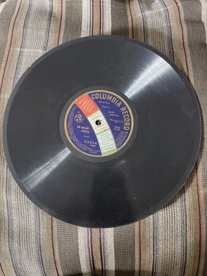COLUMBIA Record 78 rpm A2924 Eddy Brown ON MIAMI SHORE / MY ISLE OF GOLDEN DREAM - Image 1 of 2