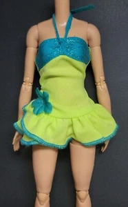 MATTEL BLUE LIME GREEN DRESS FASHIONISTAS BARBIE FASHION CLOTHES - Picture 1 of 3