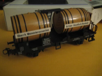 Marklin H0 4432 DB Flat Car w/ wine barrels in its original box - LNIB - Image 1 of 4