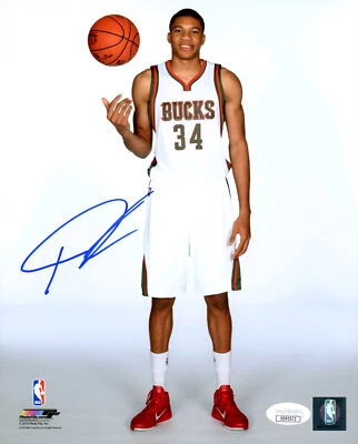 GIANNIS ANTETOKOUNMPO AUTOGRAPHED 8X10 PHOTO BUCKS WHITE UNIFORM JSA 203023 - Image 1 of 2