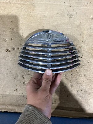 Cadillac LaSalle 1940 sección de parrilla superior para el capó usado U Foto 1 de 4