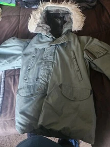 Extreme Cold Weather Parka N3-B US Military USGI Insulated Jacket Hood MEDIUM - Bild 1 von 4
