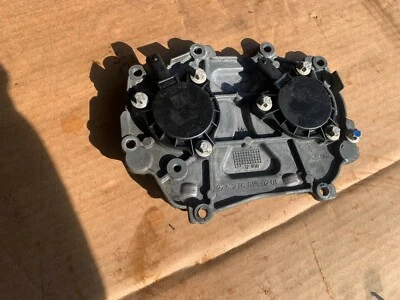 ЛЕВАЯ БОКОВАЯ КРЫШКА ЦЕПИ ГАЗОРАСПРЕДЕЛЕНИЯ ДВИГАТЕЛЯ V6 MERCEDES BENZ C350 E350 OEM 08-13 - Изображение 1 из 4