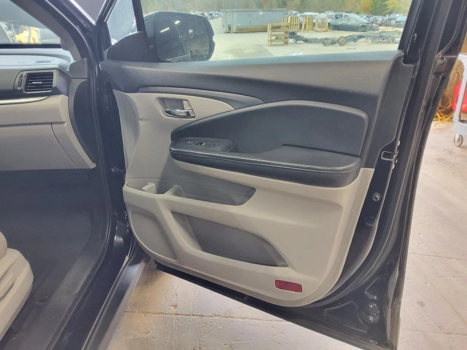 PILOT     2017 Front Door Trim Panel 516549 Foto 1 de 1