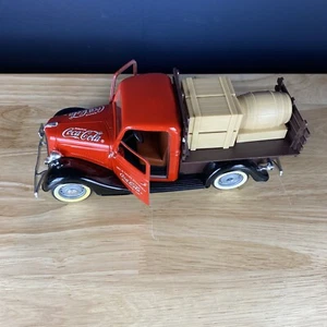 SOLIDO FORD V8 COCA COLA TRUCK 1:19 Diecast - Picture 1 of 11
