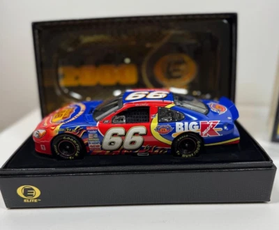 Acción RCCA Elite Darrell Waltrip #66 2000 Kmart Victory 1/24 diecast # 17/804 Foto 1 de 4