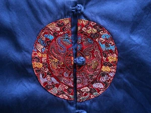 Chaqueta para mujer Royal Hawaiian Creations azul real manga 3⁄4 busto 41"" botones rana - Imagen 1 de 8