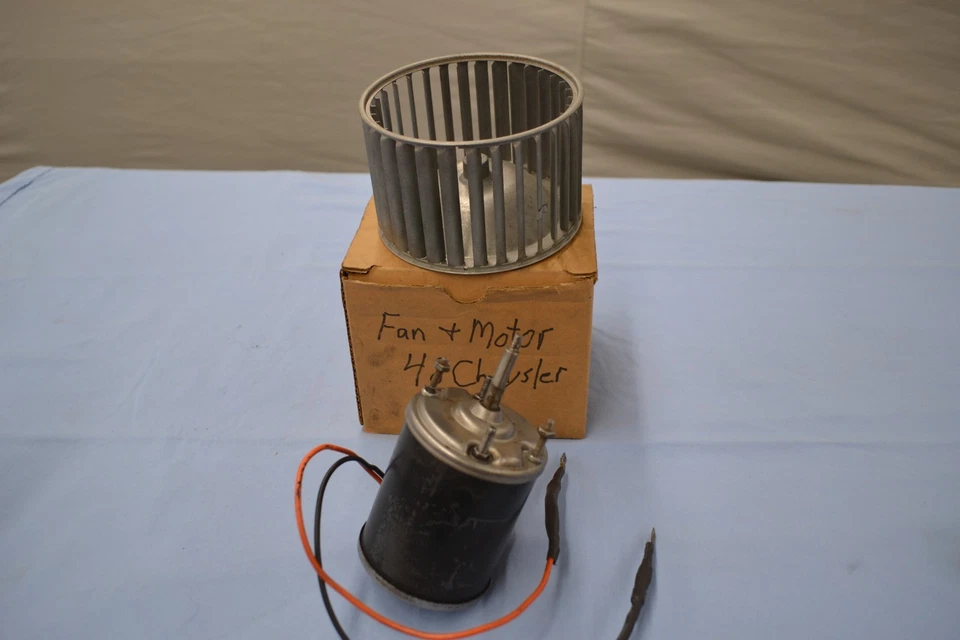 Chrysler 1948 calentador ventilador y motor Foto 1 de 4