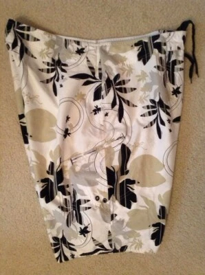 Usado en excelente estado! Hombre Body Guante Blanco/Bronceado/Negro Hawaiano Board Shorts/Bañador Talla 36 Foto 1 de 4