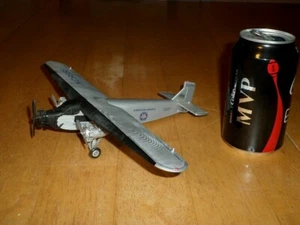 FORD TRI-MOTOR AIRLINER PLANE, DIE CAST METAL, [ERTL COLLECTIBLES] TOY, 1:72 - Picture 1 of 12
