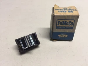 Ford C3SZ-14529-A 1962-63 T-Bird Power Window Switch "NOS" - Picture 1 of 4