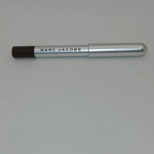Lápiz de ojos de gel mate Highliner MARC JACOBS **Terremoto** Mini nuevo sin caja  - Imagen 1 de 2