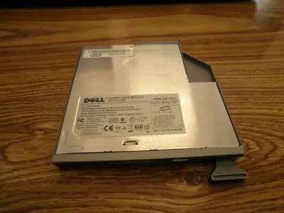 Dell: MPF82E Internal Floppy Disk Drive, PN: 0Y6933  - Image 1 of 2