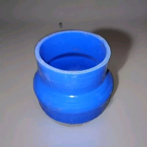 Silicone Coupler Reducer For 3" To 4" Pipes - Picture 1 of 4