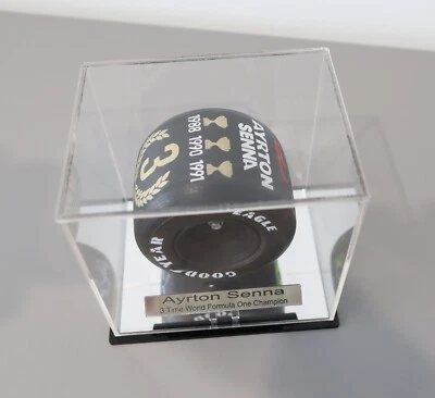 Дисплей шин 1/5 Ayrton Senna 3-кратный чемпион мира - Изображение 1 из 4