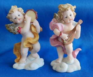 Terra Cottage Resina Querubín 2 Estatuillas Tocando Pandereta Laúd Firmado TP 3047 - Imagen 1 de 5