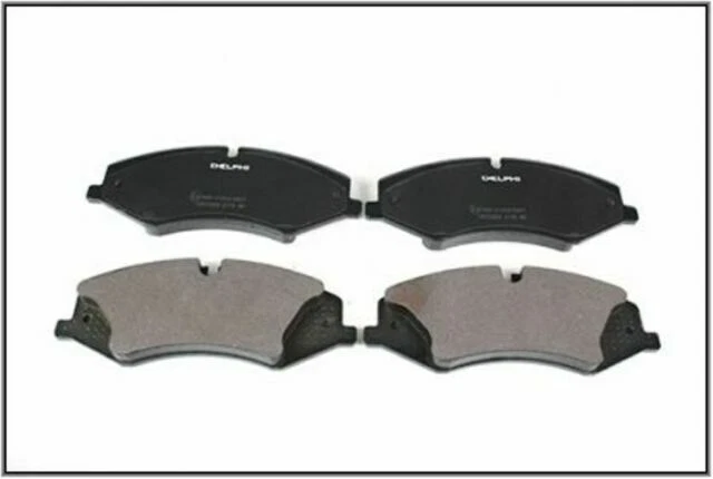 LAND ROVER DISCOVERY 4 3.0 TDV6 FRONT DELPHI BRAKE PADS  LR051626D - Image 1 of 1