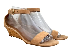 Tory Burch sandali zeppa sughero cinturino alla caviglia beige scamosciato savana scarpe donna 7 M - Foto 1 di 18
