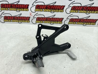 ♻️ Palanca de freno reposapiés delantero derecho Yamaha Yzf R1 M 2CR 2015-2019 Foto 1 de 4