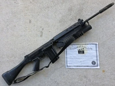 Escape From LA Movie espuma goma utilería de Ellis Prop House dañado Foto 1 de 4