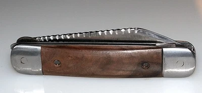 Vtg WWII G. R. Mich United Pilots Folding Pocket Knife w/saw Blade wood handles - Image 1 of 4