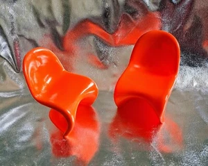 Puppenhaus 2 Panton Stühle orange Space Age Design Bodo Hennig Puppenmöbel Möbel - Bild 1 von 8