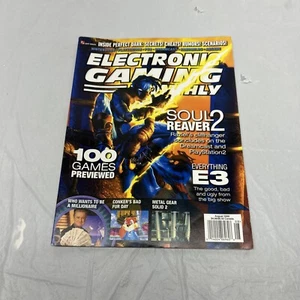 EGM Magazine August 2000 No. 133 SOUL REAVER 2, Inside Perfect Dark, E3, MGS2 - Picture 1 of 3