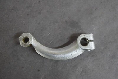 HONDA MT125 ELSINORE CR125 CT125 MR175 FRONT BRAKE PLATE SUB PANEL ARM LEVER - Image 1 of 4