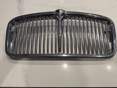 1979-1987 JAGUAR XJ6 XJ12 FRONT RADIATOR HOOD GRILLE GRILL CHROME NO LOGO OEM 82 - Image 1 of 4