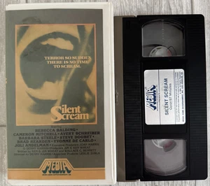 Silent Scream VHS Rebecca Balding Avery Schreiber Barbara Steele Media Home Ent - Imagen 1 de 6