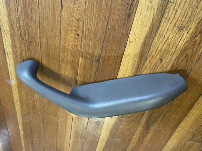 Toyota Sequoia 2001-2007 puerta pasajero gris manija derecha reposabrazos reposabrazos OEM Foto 1 de 4
