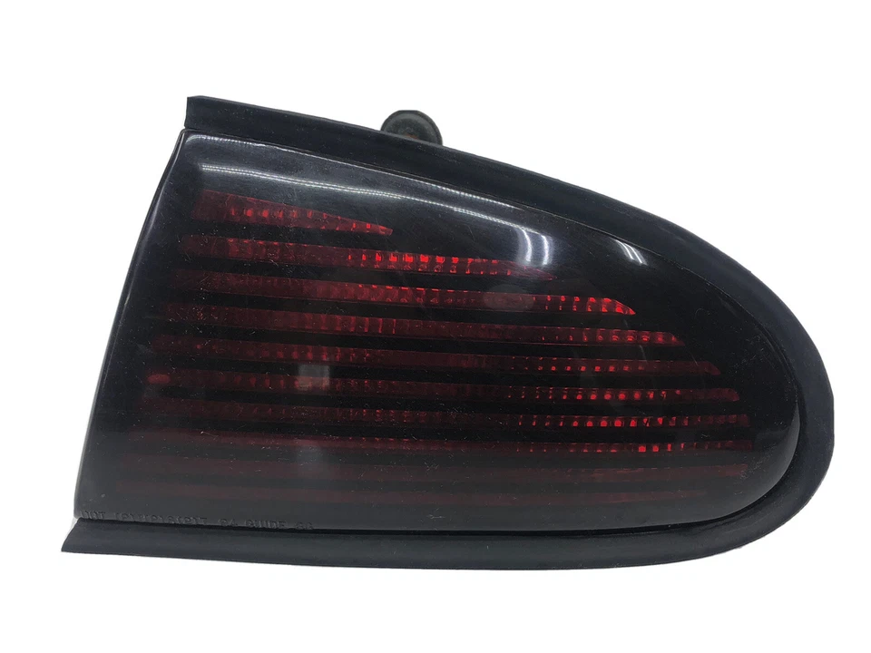 Oldsmobile Aurora Luz Trasera Pasajero Piloto 1995 1996 1997 1998 1999 7428 Foto 1 de 4