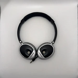 Bose On-Ear Headphones Tested - Picture 1 of 2
