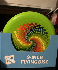 Frisbee grüne Spirale 9" Flugscheibe Haustier Spieltag Sport Tupfen * NEU - Bild 1 von 8